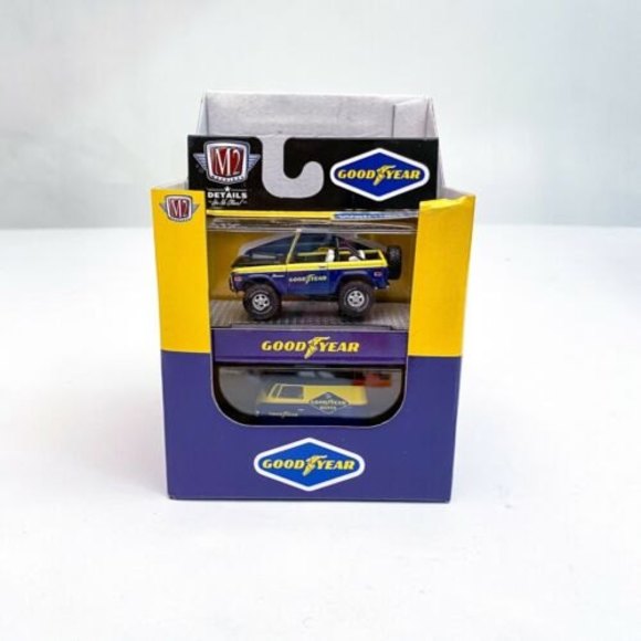 M2 Machines 2021 Walmart Exclusive Complete Set Store Display VW Bronco Camaro - Picture 2 of 12